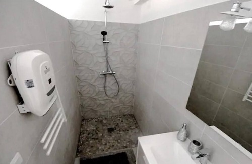 Les 3 Ponts House | Maison d’hôte labellise 3 epis