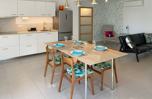 Aix-en-Provence House | Maison Dans la Campagne Aixoise