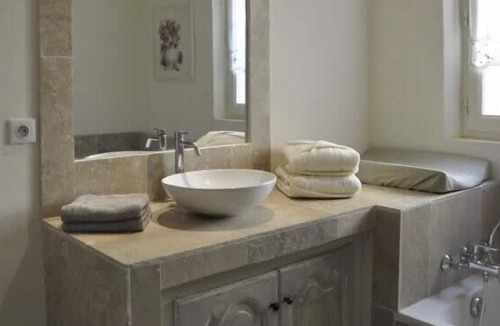 Eygalieres Villa | Maison Daudet Summary