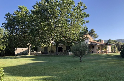 Aix-en-Provence House | Maison de 360 m² Entièrement Rénovée Dans un Parc de 1,4 ha