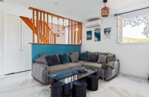 Tourrettes House | Maison de campagne