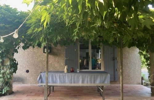 Saint-Andiol House | Maison de Charme en Provence, Dans un Cadre Verdoyant, Entre Alpilles et Lubéron