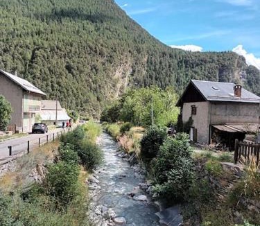 La Condamine-Chatelard House | Maison de montagne 2 à 8 couchages proche Barcelonette