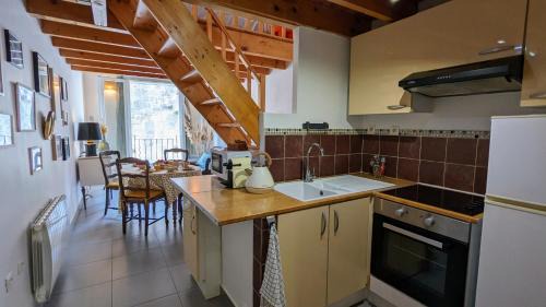 Aigues-Mortes Medieval City House | Maison de village avec garage