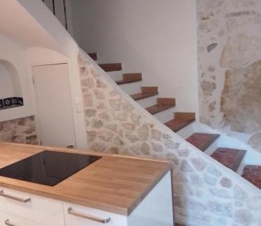 Eguilles Apartment | Maison de village en provence