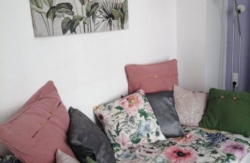 Villeneuve-les-Beziers Bed & Breakfast | Maison du Canal