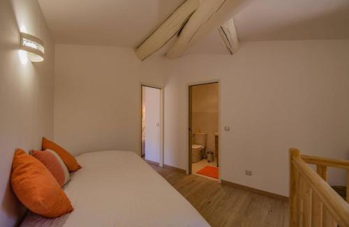 Eyguieres Apartment | Maison Eyguières centre ville l 5 pers l Alpilles
