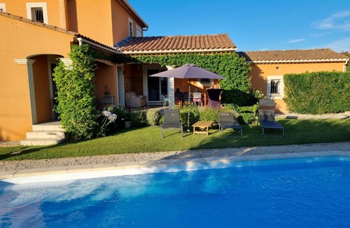 Cabannes House | Maison Félicie, piscine privée et climatisation