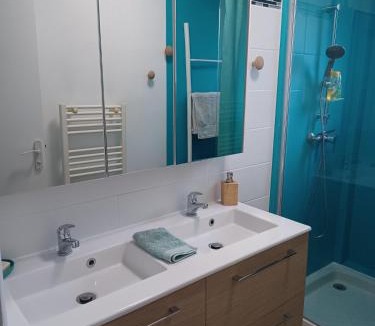 Route d'Arles Apartment | Maison Jardin & Garage P2 10 min Gare Nîmes