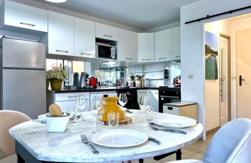 Pont Royal House | Maison l 2 ch l Piscine l Jardin l Golf