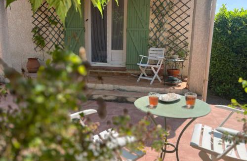 Lambesc Villa | Maison l 3 chambres l Jardin l Piscine l Lambesc