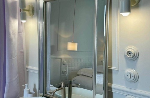 Prado - Republique House | Maison LYO - "Lys" Romantic Luxury Suite