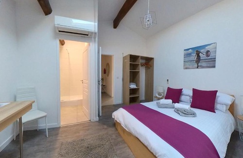 Alignan-du-Vent Bed & Breakfast | Maison M Bed and Breakfast