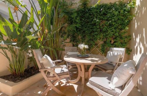 Saint-Tropez City Centre House | Maison Magdeleine
