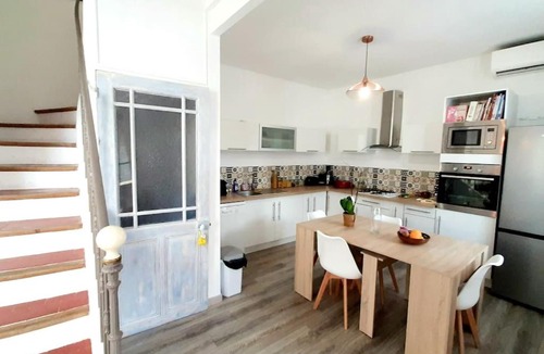 Cavaillon House | Maison MALOYA 2 chambres avec jardin