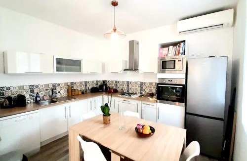 Cavaillon House | Maison MALOYA 2 chambres avec jardin