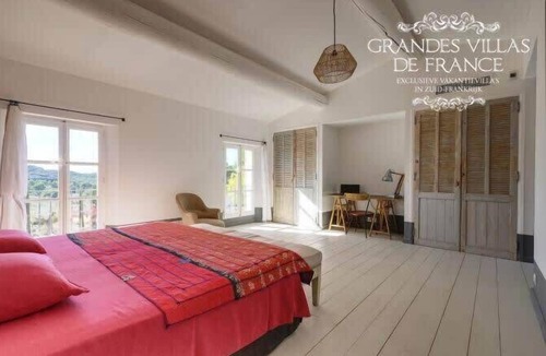 Maussane-les-Alpilles Villa | Maison Noble Summary: