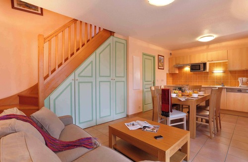 Tourrettes Apartment | Maison provençale avec terrasse | Accès piscine