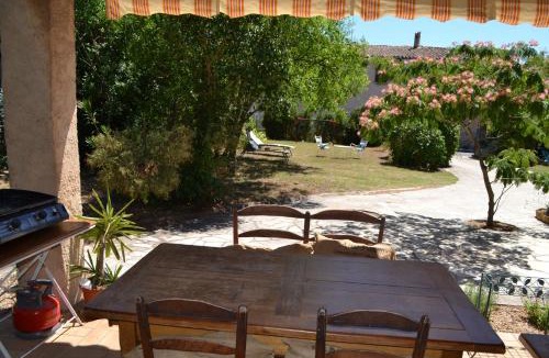 Gemenos House | Maison rénovée avec terrasse privative et jardin au centre de Gemenos