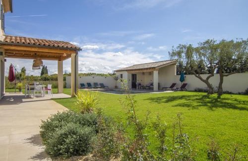 Maillane Villa | Maison Tivollier