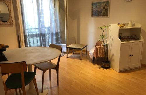 Castelnau-le-Lez House | Maison tranquille dans village
