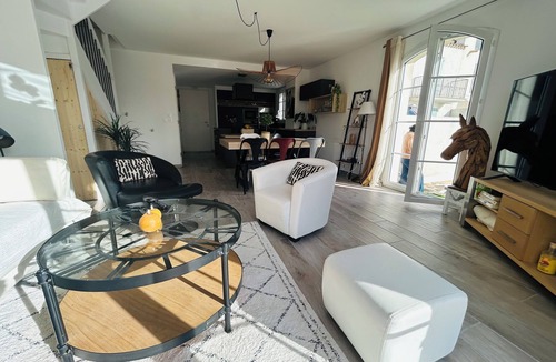 Aigues-Mortes House | Marina with magnificent view of the lake 3bed- 2 parkings - wifi
