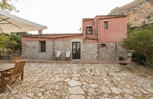Mockarta House | Marotta ancient rural house on the slopes of Erice