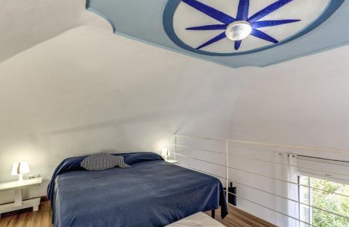 Marina del Cantone House | MARYTURY sea view retreat