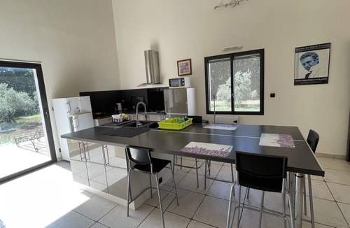Arles Villa | Mas de Cargane - Gîte La Crau