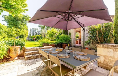 St.-Remy-de-Provence Villa | Mas De Roussan - Four Bedroom Villa, Sleeps 8