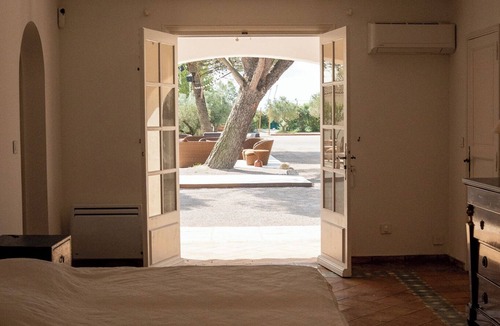 Saintes-Maries-de-la-Mer House | Mas de Dard, an Exceptional Estate in Provence, with a heated pool and a padel court