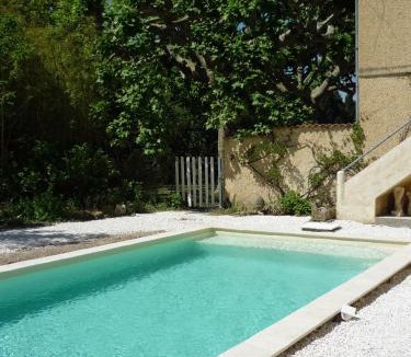 Noves Apartment | Mas De La Pomme De Pin