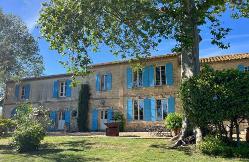 Arles Villa | Mas Dou Rose, ferme avec piscine près des Alpilles