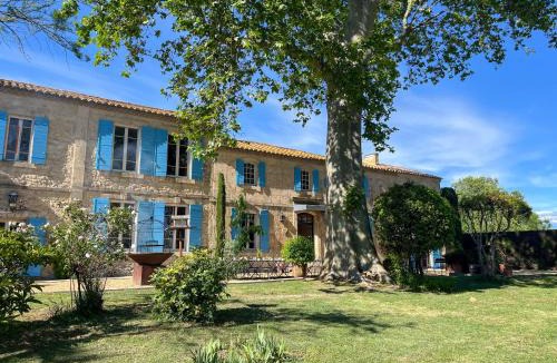 Arles Villa | Mas Dou Rose, ferme avec piscine près des Alpilles
