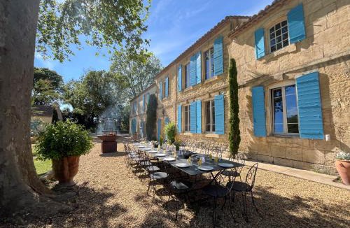 Arles Villa | Mas Dou Rose, ferme avec piscine près des Alpilles