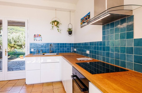 Tourrettes-sur-Loup Villa | Mas du Soleil | 25m Pool & Sea View