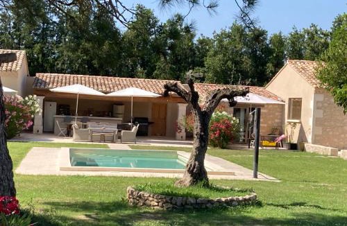 Saint-Andiol Bed & Breakfast | Mas Galinette