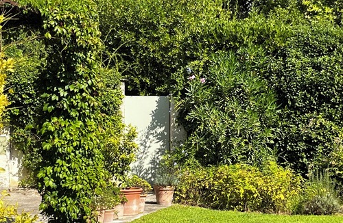 Maussane Villa | Mas Gulliver, in a renowned Alpilles village in the heart of Provence.