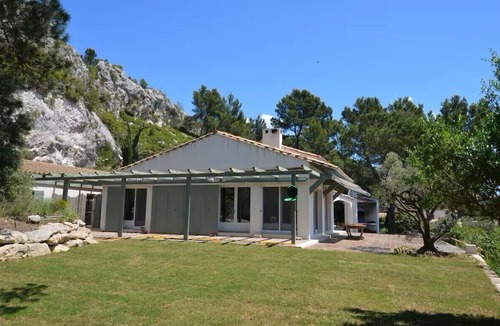 Les Baux-de-Provence House | Mas in Les Baux de Provence with swimming pool in the heart of the Alpilles regional park