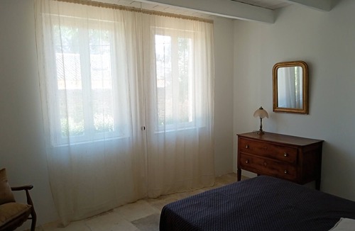 Gallician Other | Mas in the middle of vineyards, ideally located between Camargue and Provence.