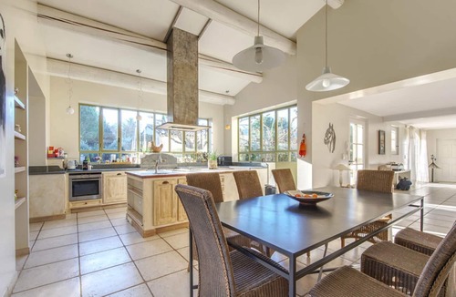 Eygalieres Villa | Mas Jocelyn - Five Bedroom Villa, Sleeps 10