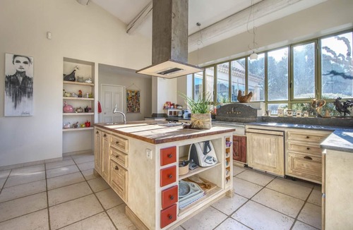 Eygalieres Villa | Mas Jocelyn - Five Bedroom Villa, Sleeps 10