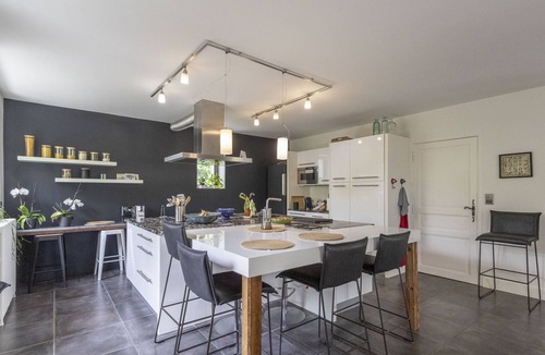 Eyragues Villa | Mas Le Cerf - Large villa with private pool