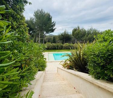 Les Baux-de-Provence Villa | Mas Les Murmures