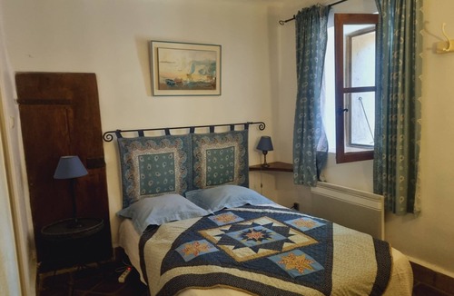 Sisteron House | Mas Provençal Pour 13 Pers Avec son Jacuzzi et son Parc de 5000m2 à Sisteron 04