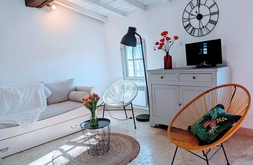 Maussane-les-Alpilles House | Mas Saint Roman in the Alpilles La Pichoulino