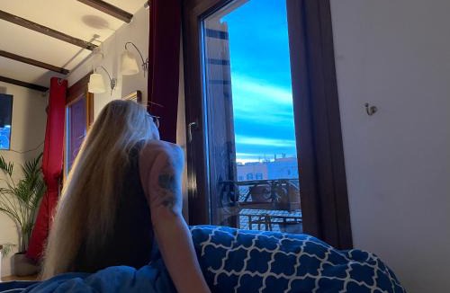 Trastevere Apartment | Mattia's penthouse - view over Trastevere roofs