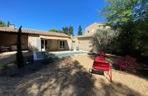 Eygalieres Villa | Mazet Arlequine