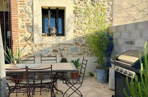 Grottes Caves Apartment | Mediterranean house between vineyards and sea