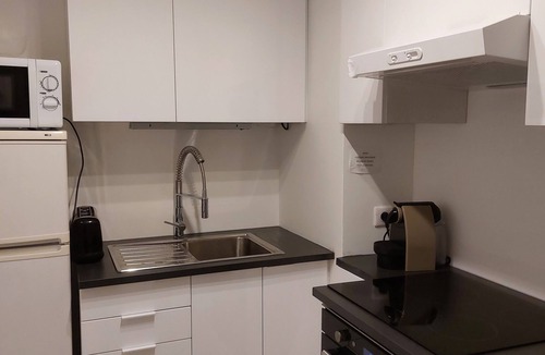 Old Town Apartment | Menton, 2/3 rooms - 2/5p - near beach and town center, terraces, quiet location